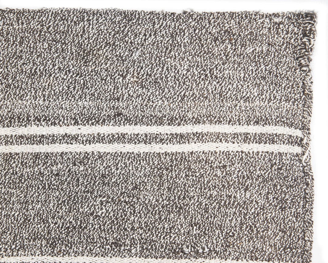Gray Kilim Rug 4' 9" x 6' 7" | No. VR32629