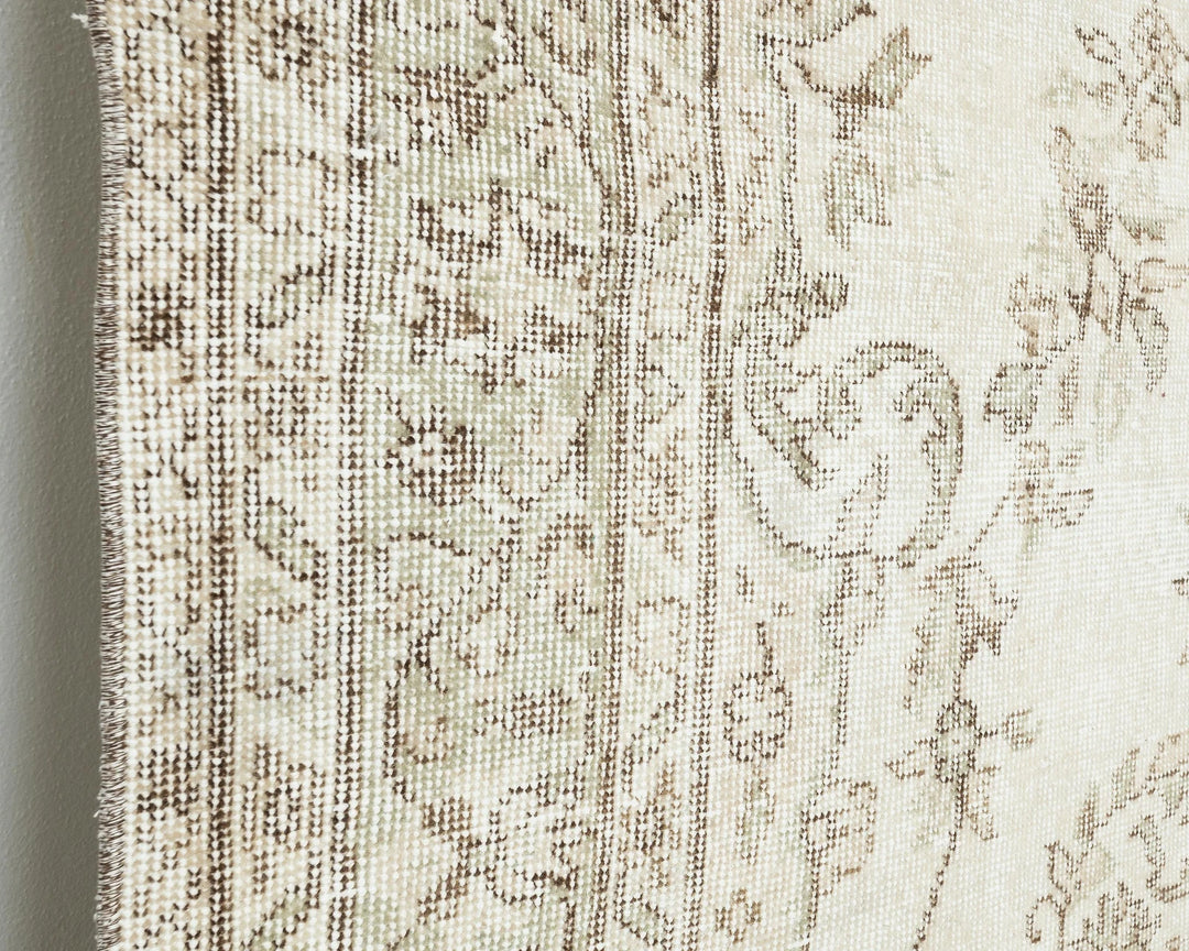 Beige Turkish Oushak Rug 6'1" x 9'5" Hand-Knotted close-up