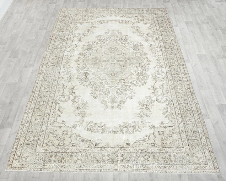 Beige Turkish Oushak Rug 6'1" x 9'5" Hand-Knotted reverse