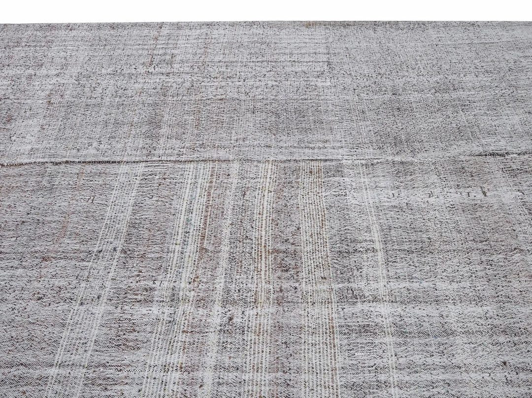 Gray Kilim Rug 7' 1" x 9' 4" | No. VR33044