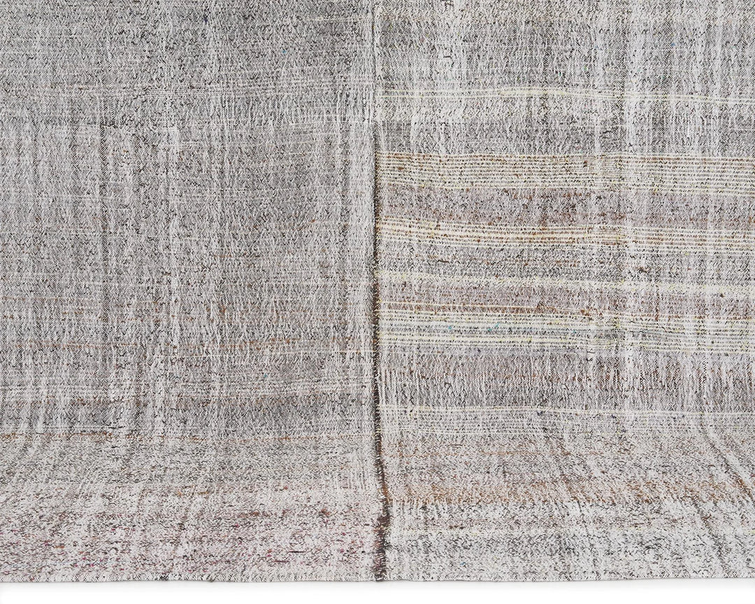 Gray Kilim Rug 7' 1" x 9' 4" | No. VR33044