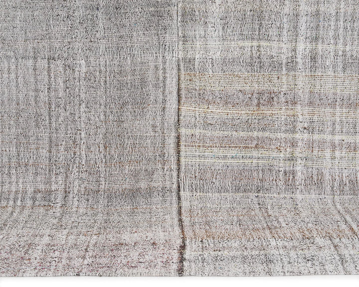 Gray Kilim Rug 7' 1" x 9' 4" | No. VR33044