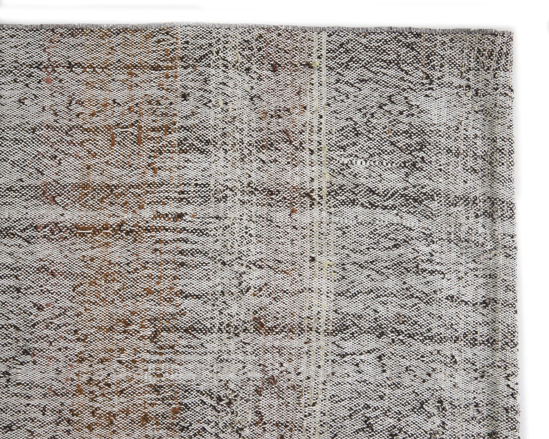 Gray Kilim Rug 7' 1" x 9' 4" | No. VR33044