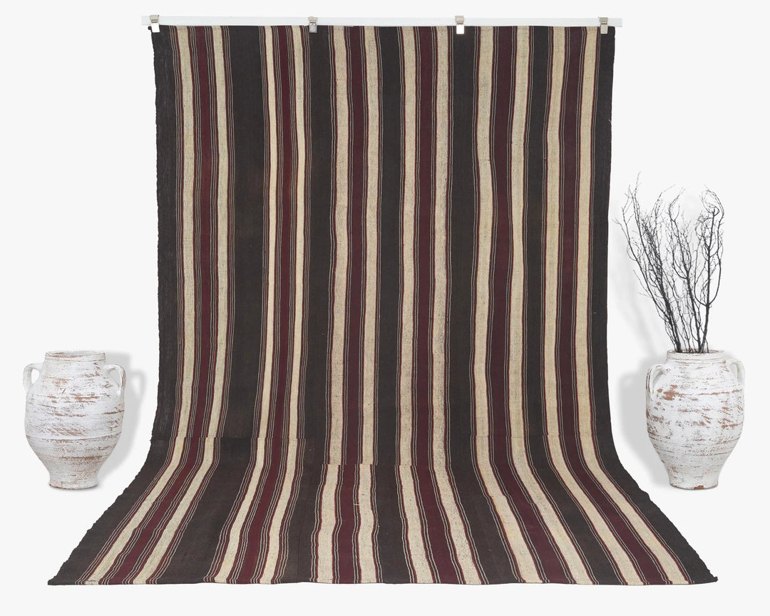 Kilim Rug 6' 11" x 10' 11" | No. VR33080
