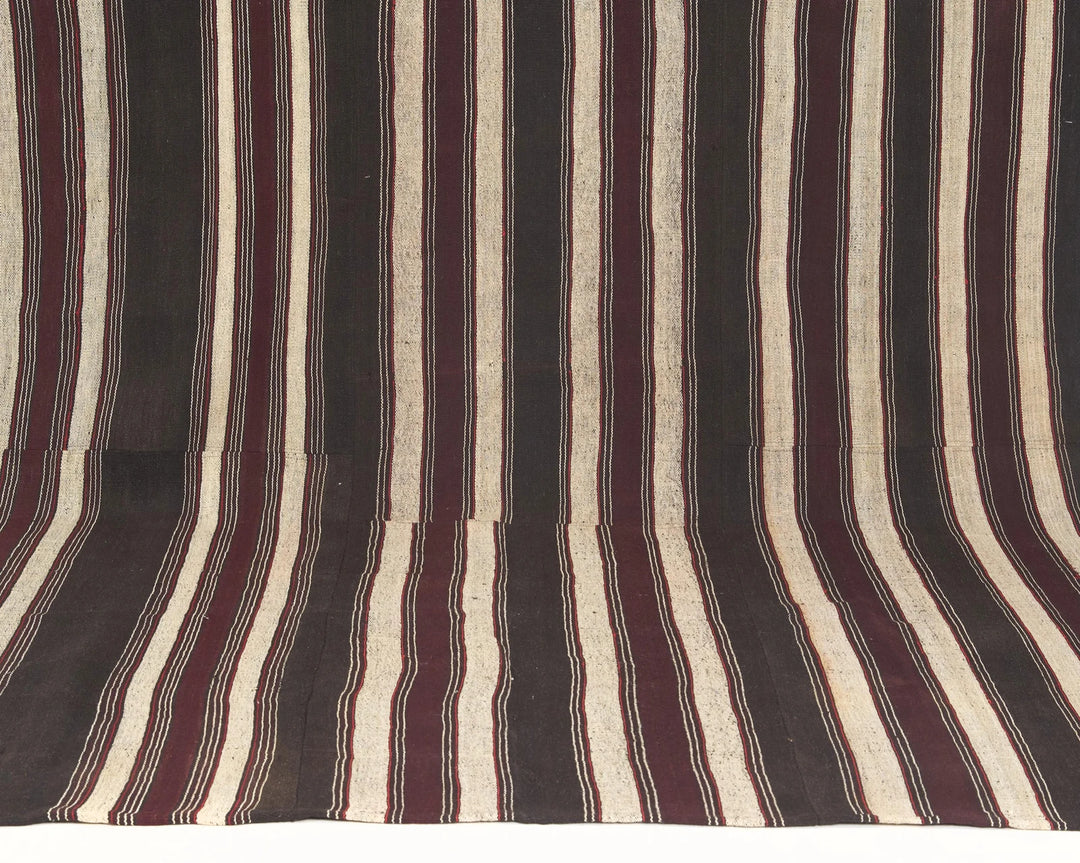 Kilim Rug 6' 11" x 10' 11" | No. VR33080
