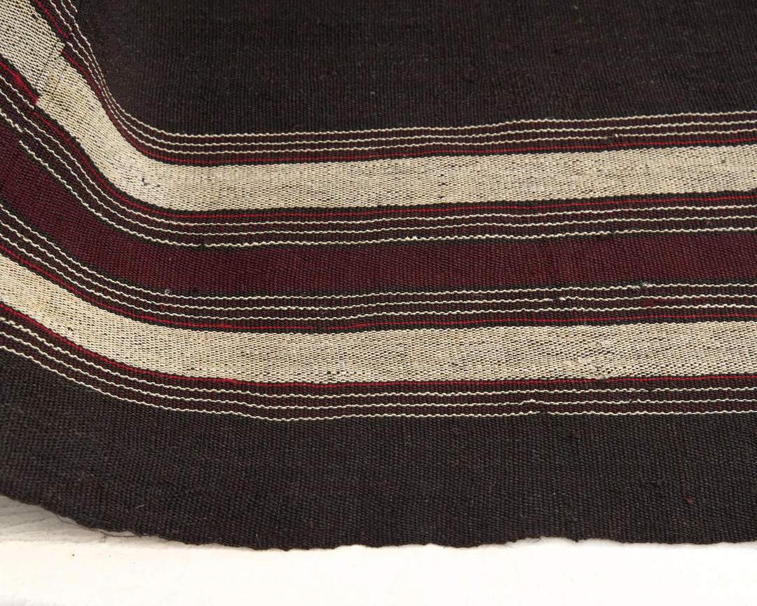 Kilim Rug 6' 11" x 10' 11" | No. VR33080