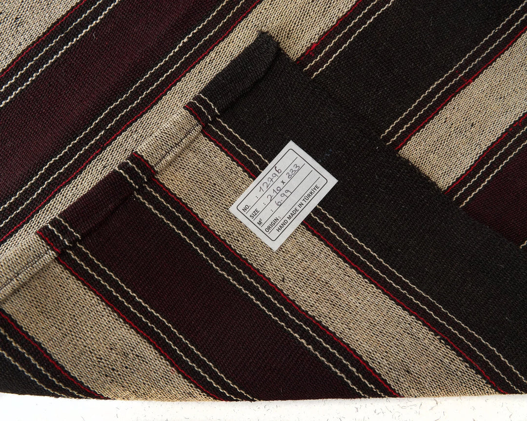 Kilim Rug 6' 11" x 10' 11" | No. VR33080