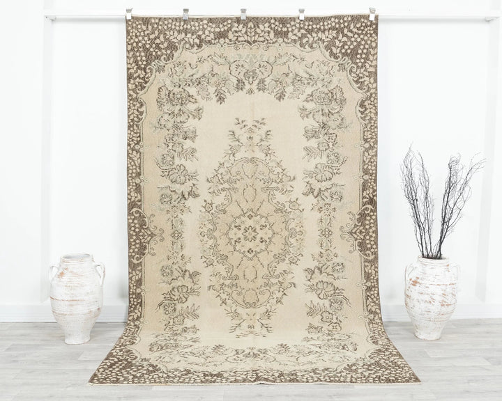 Multicolor Turkish Oushak Rug 5'6" x 9'2" Hand-Knotted | No. VR33297
