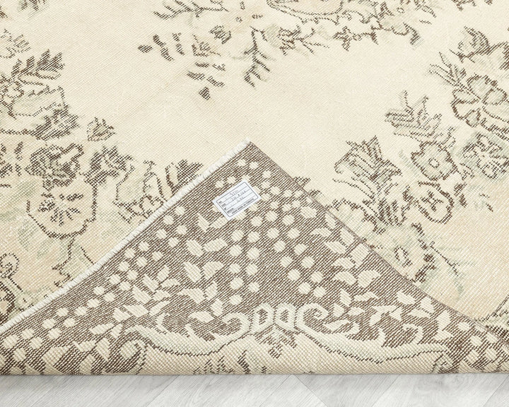 Multicolor Turkish Oushak Rug 5'6" x 9'2" Hand-Knotted | No. VR33297
