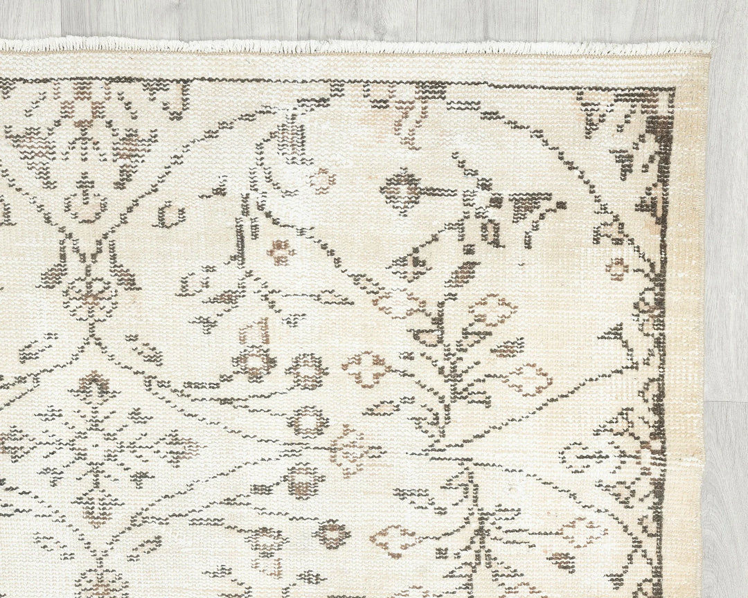 Multicolor Turkish Oushak Rug 4' 4" x 6' 11" Hand-Knotted | No. VR33386