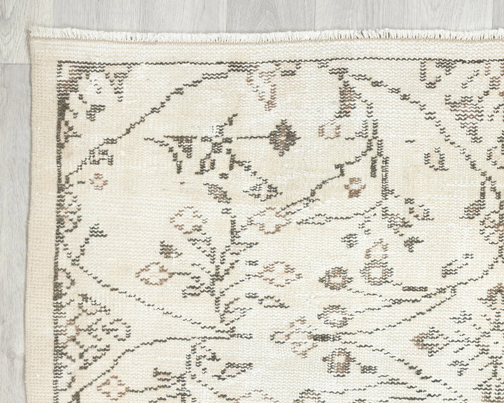 Multicolor Turkish Oushak Rug 4' 4" x 6' 11" Hand-Knotted | No. VR33386
