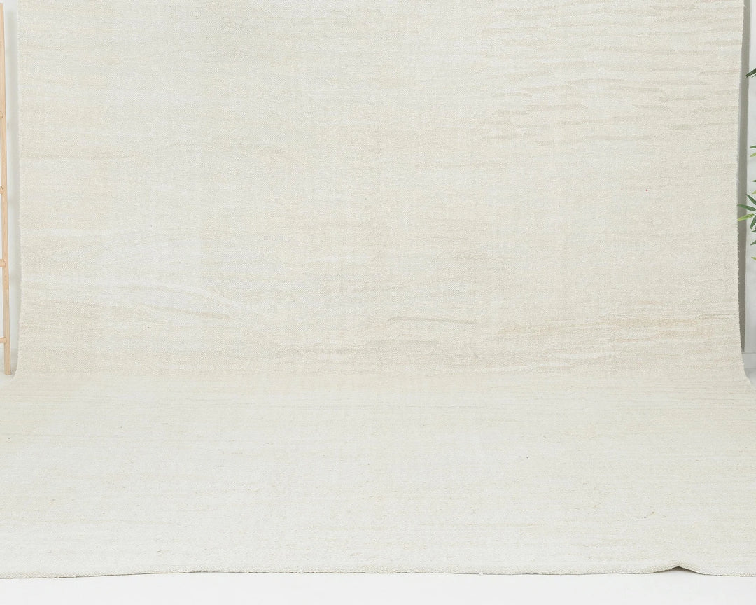 White Turkish Kilim Rug 9' 10" x 12' 10" Flat-Weave | No. VR33556