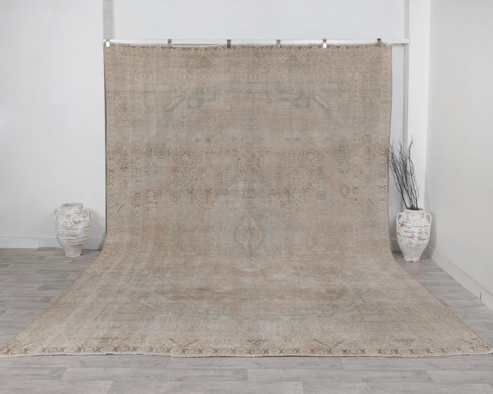 Beige Turkish Oushak Rug 9' 4" x 12' 10" Hand-Knotted | No. VR33762