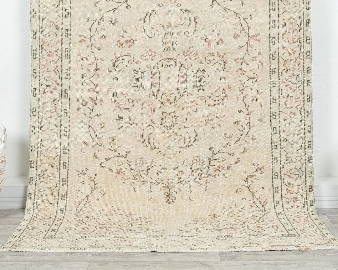 Multicolor Turkish Oushak Rug 4' 8" x 8' 6" Hand-Knotted | No. VR33892