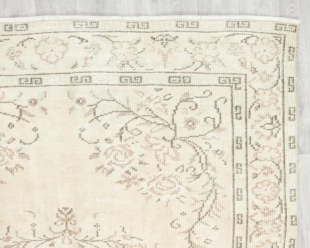 Multicolor Turkish Oushak Rug 4' 8" x 8' 6" Hand-Knotted | No. VR33892
