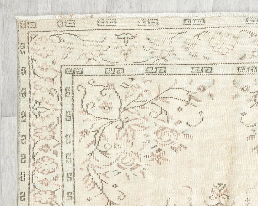 Multicolor Turkish Oushak Rug 4' 8" x 8' 6" Hand-Knotted | No. VR33892
