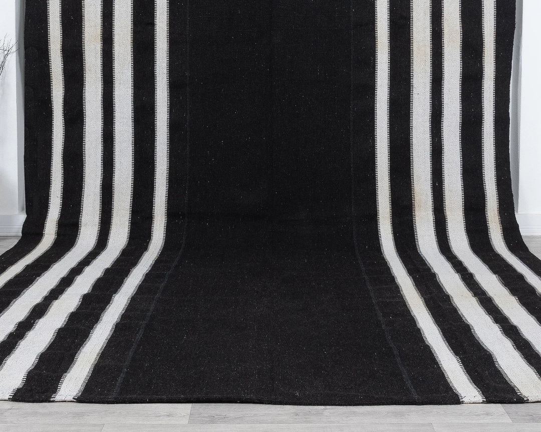 Brown Kilim Rug 9' 9" x 12' 4" | No. VR34321