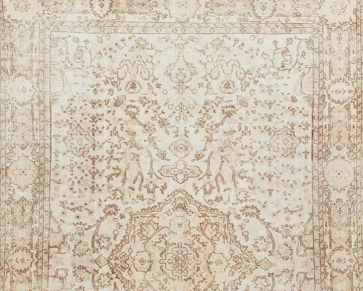 Beige Oushak Rug 6' 10" x 10' | No. VR34352