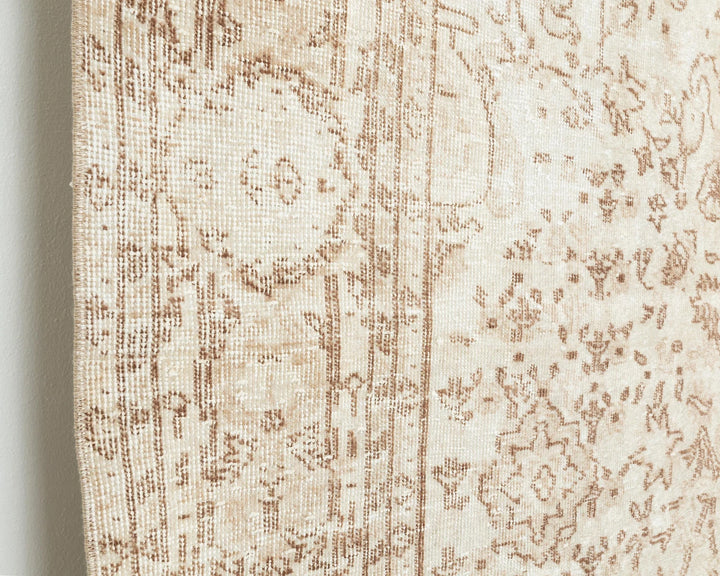 Beige Oushak Rug 6' 10" x 10' | No. VR34352