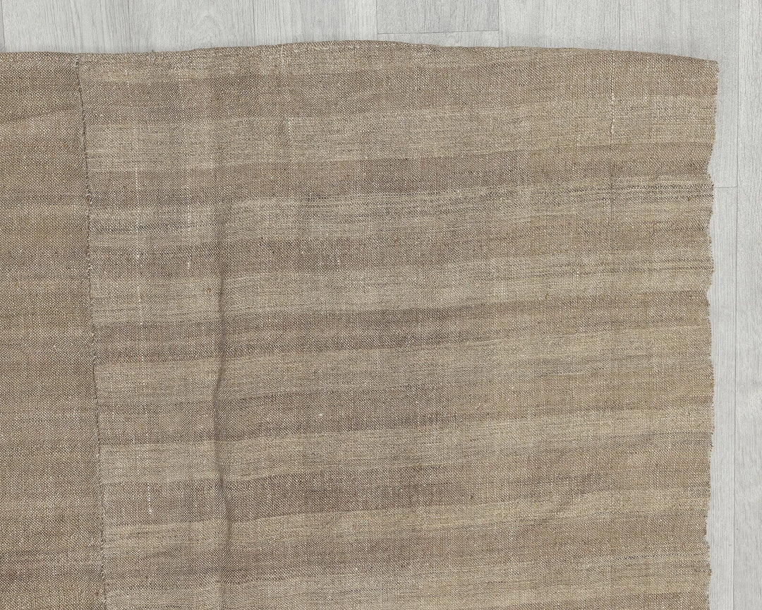 Beige Turkish Kilim Rug 6' x 9' Flat-Weave pattern