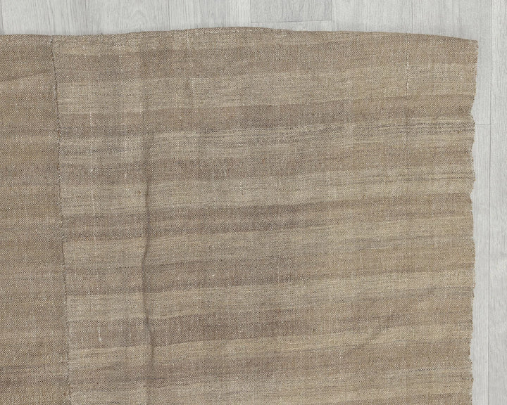 Beige Turkish Kilim Rug 6' x 9' Flat-Weave pattern