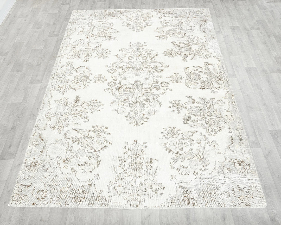 Beige Turkish Oushak Rug 5' 11" x 7' 11" Hand-Knotted | No. VR34846