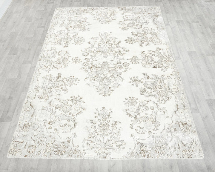 Beige Turkish Oushak Rug 5' 11" x 7' 11" Hand-Knotted | No. VR34846
