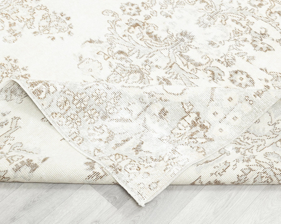 Beige Turkish Oushak Rug 5' 11" x 7' 11" Hand-Knotted | No. VR34846