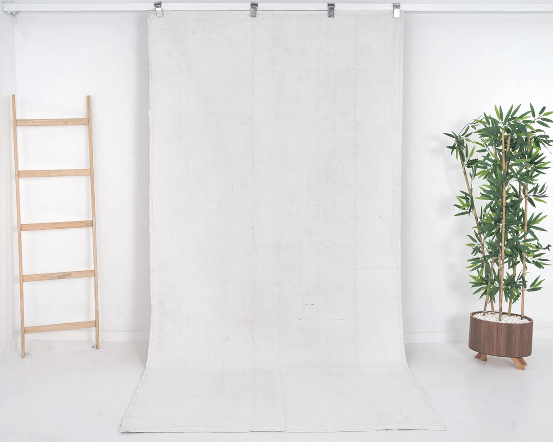 White Kilim Rug 4' 10" x 9' | No. VR35148