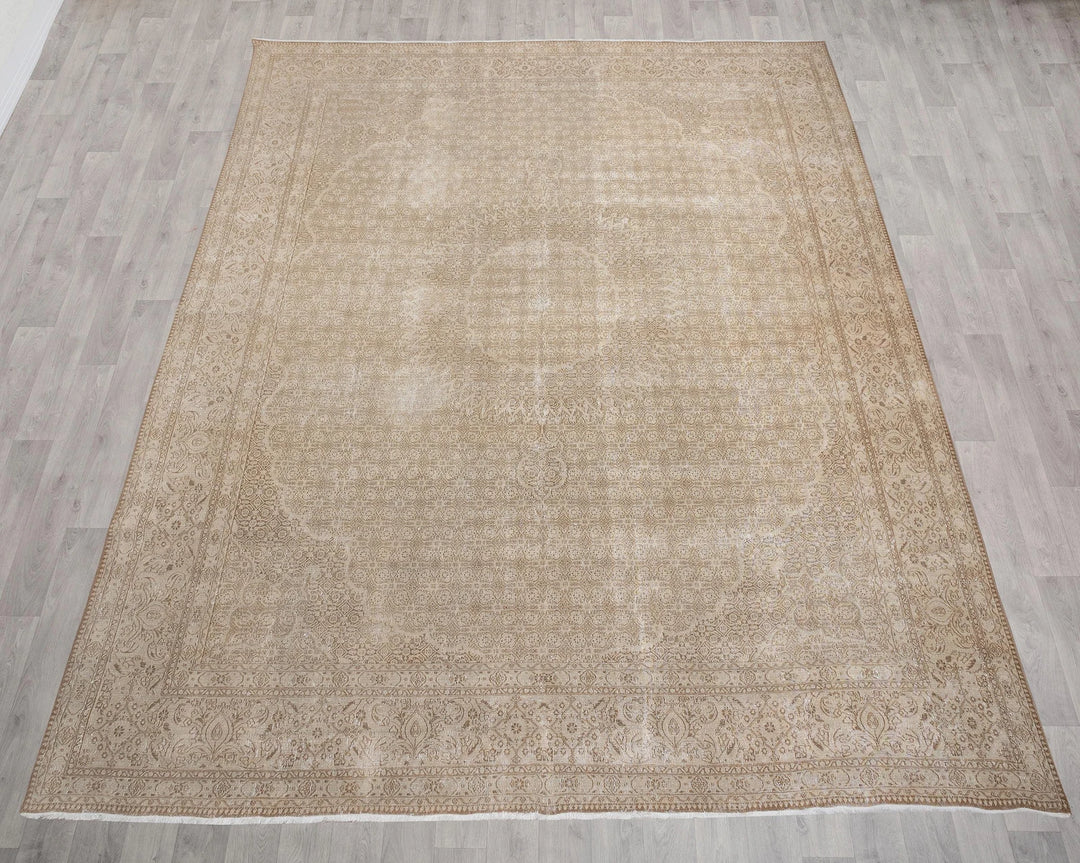 Beige Turkish Oushak Rug 9'6" x 12'2" Hand-Knotted | No. VR35230