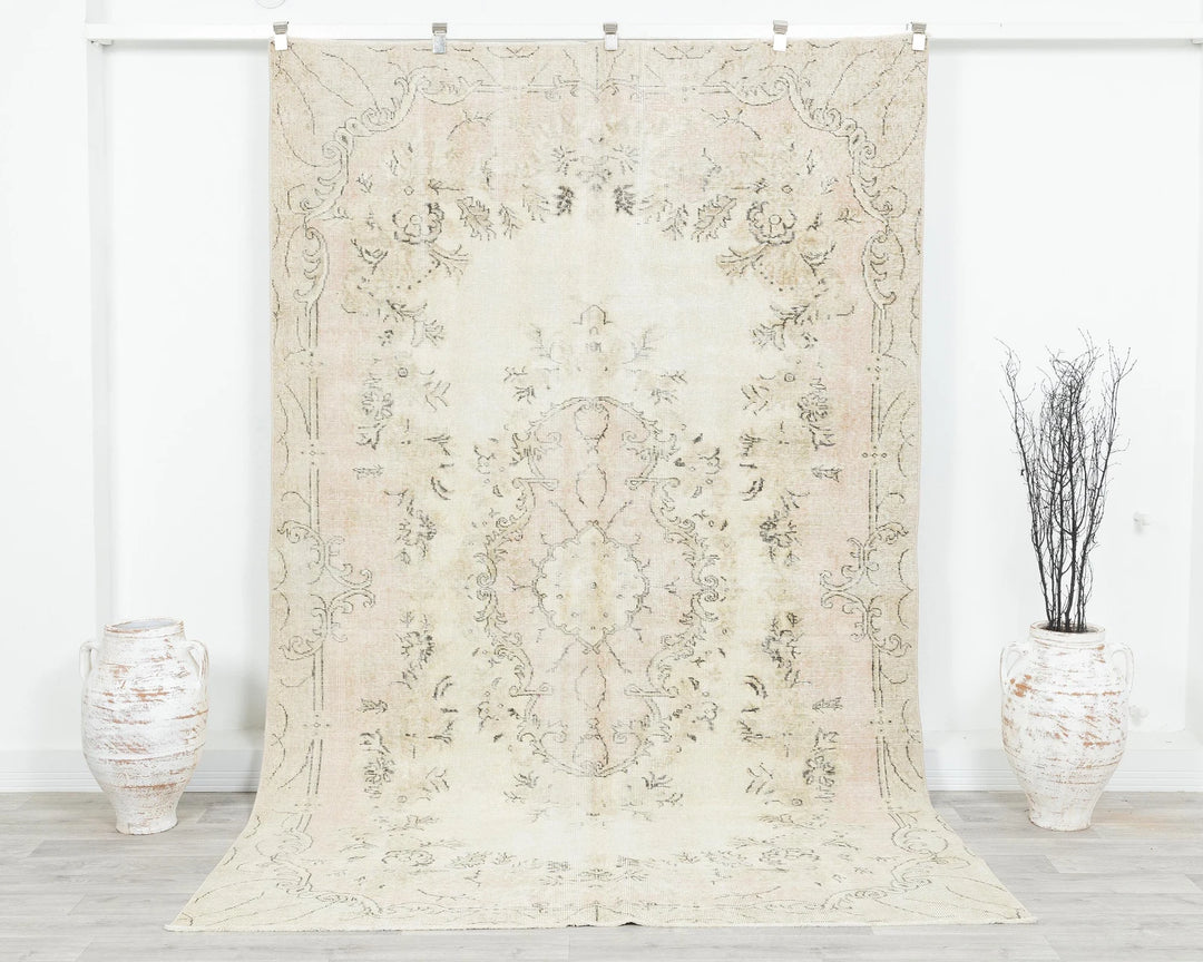 Beige Oushak Rug 5' 11" x 9' 4" | No. VR35347