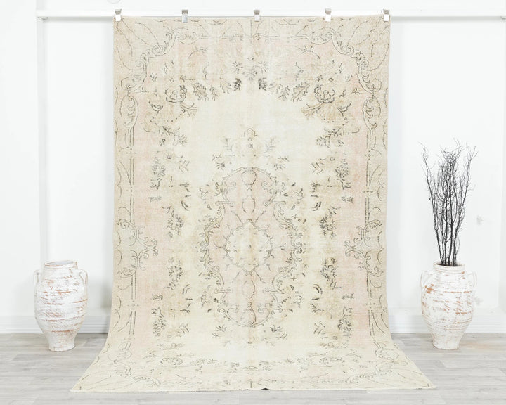 Beige Oushak Rug 5' 11" x 9' 4" | No. VR35347
