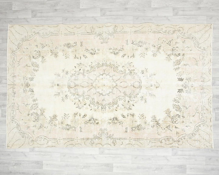 Beige Oushak Rug 5' 11" x 9' 4" | No. VR35347