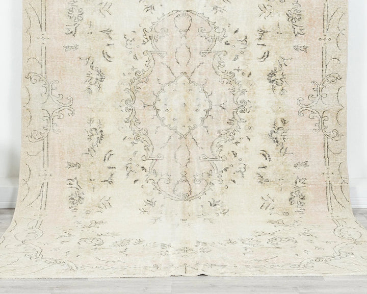 Beige Oushak Rug 5' 11" x 9' 4" | No. VR35347