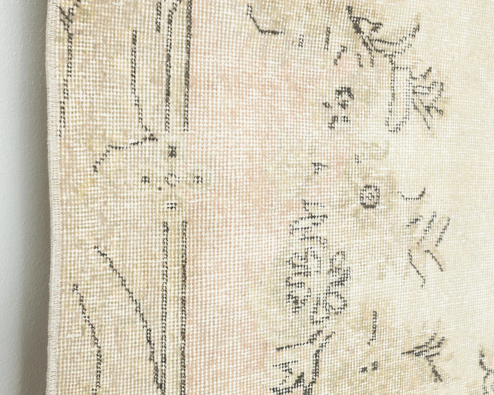 Beige Oushak Rug 5' 11" x 9' 4" | No. VR35347