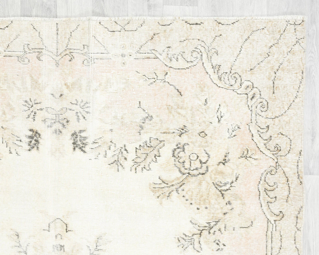 Beige Oushak Rug 5' 11" x 9' 4" | No. VR35347