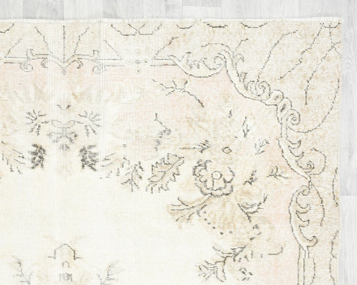 Beige Oushak Rug 5' 11" x 9' 4" | No. VR35347