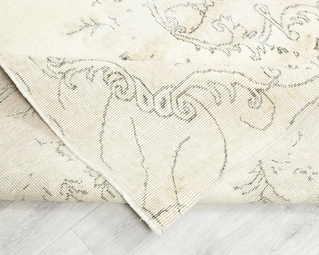 Beige Oushak Rug 5' 11" x 9' 4" | No. VR35347