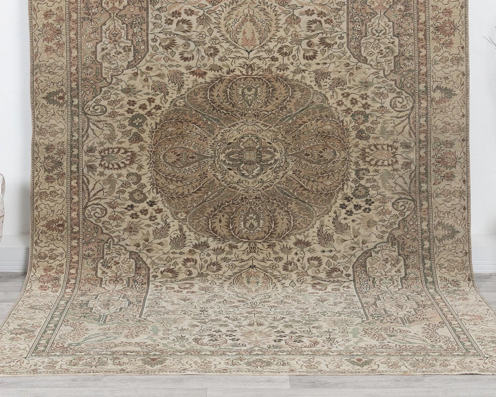 Multicolor Turkish Oushak Rug 6'2" x 9'4" Hand-Knotted | No. VR35596