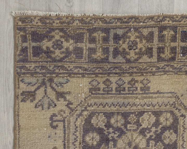 Beige Turkish Oushak Rug 2'6" x 10'10" Hand-Knotted border