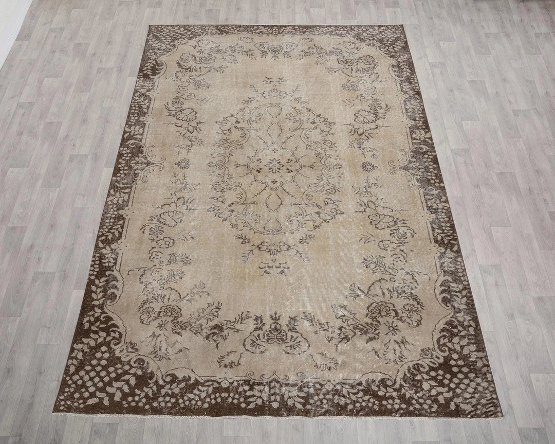 Oushak Rug 6' 8" x 9' 11" | No. VR35846