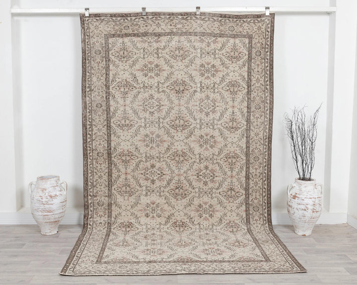 Beige Turkish Oushak Rug 5'10" x 9'10" Hand-Knotted | No. VR35959