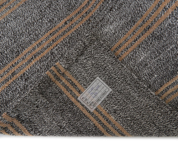 Gray Kilim Rug 6' 4" x 7' 10" | No. VR36048