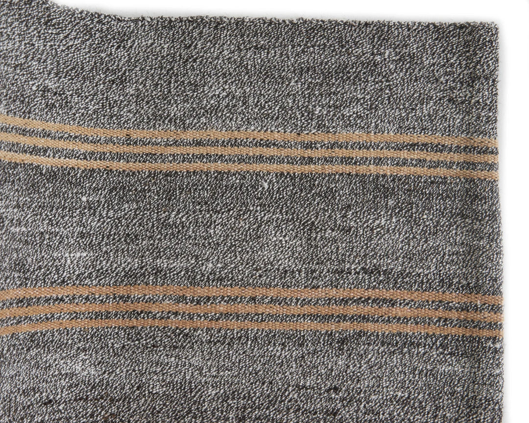 Gray Kilim Rug 6' 4" x 7' 10" | No. VR36048