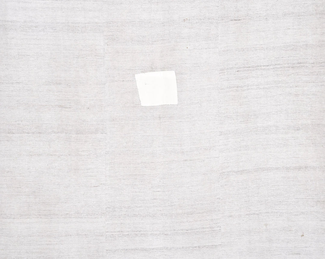 White Kilim Rug 5' 7" x 8' 11" | No. VR36197