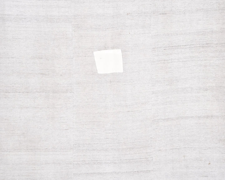 White Kilim Rug 5' 7" x 8' 11" | No. VR36197