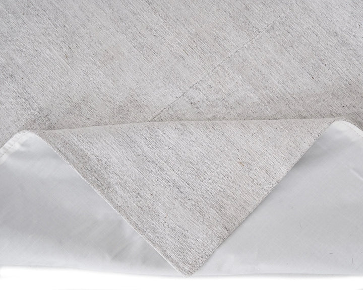 White Kilim Rug 5' 7" x 8' 11" | No. VR36197