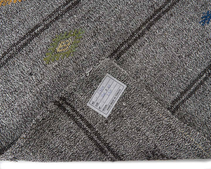 Gray Runner Rug 2' 11" x 16' 5" | No. VR36305
