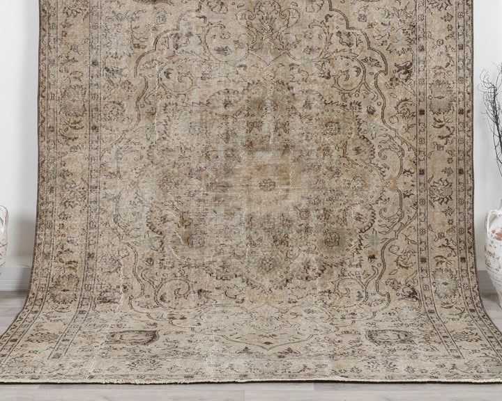 Multicolor Turkish Oushak Rug 6' 11" x 9' 6" Hand-Knotted | No. VR36319