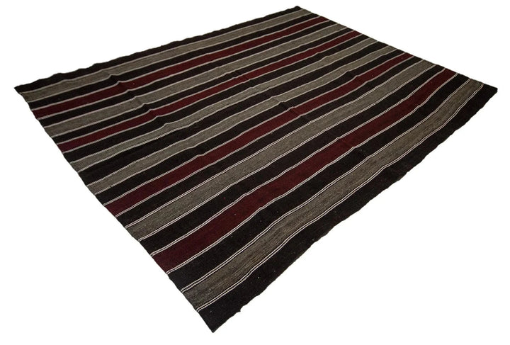 Brown Kilim Rug 7' 5" x 9' 10" | No. VR36591